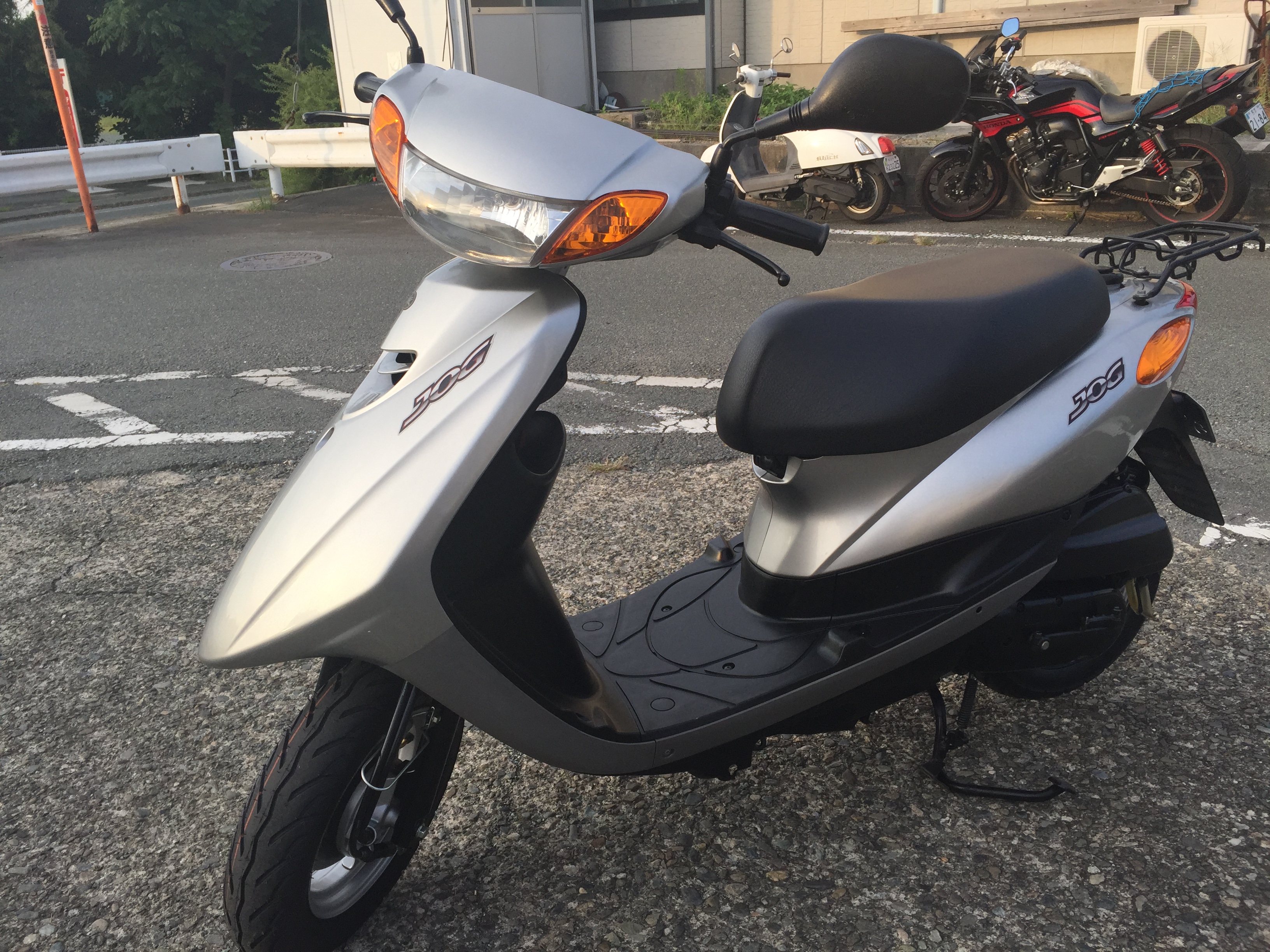 YAMAHA maje